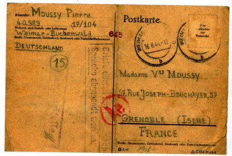 Lettre contrôlée par l'armée allemande  lors de la Seconde Guerre mondiale. Le papier est jauni. On peut lire l'adresse de destination et les marques de tampons sont toujours visibles.