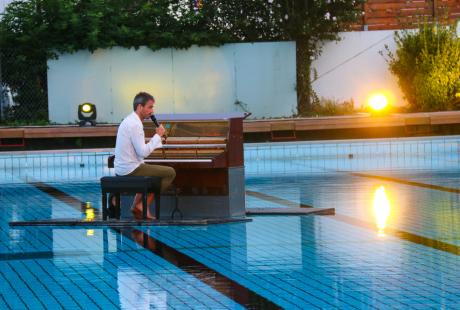 Spectacle PianO flottant pour Cap sur le Stade nautique