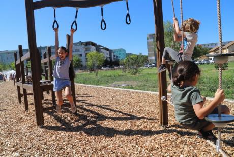 Le parcours ludique a été littéralement pris d'assaut par les enfants, les ados et les parents, curieux de le découvrir...