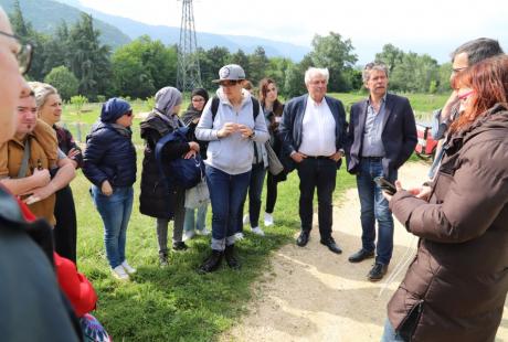 Tout au long de l'après-midi, petits et grands ont pu découvrir le verger lors de visites commentées. Une manière de se l'approprier pour mieux s'y le respecter et s'y investir à l'avenir.