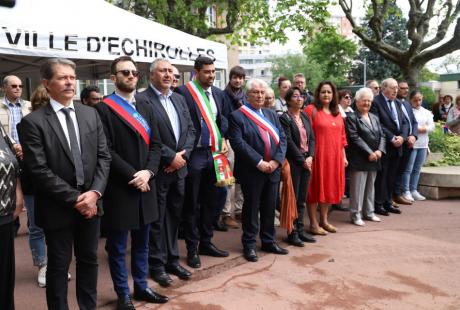 Les élu-es d’Échirolles et de Grugliasco, uni-es pour rendre hommage aux victimes de la barbarie nazie et aux résistant-es qui ont permis la Libération et le retour de la Paix. 