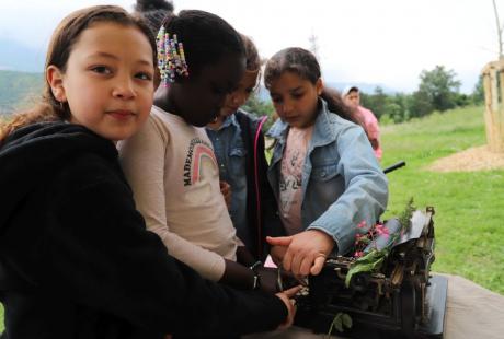 Escalade et cirque, ateliers sportifs, ludiques ou culturels... tout au long de l'après-midi, petits et grands ont pu profiter d'un moment de fête autour du verger.