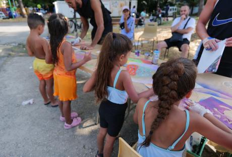 Atelier pochoir pour petits et grands.