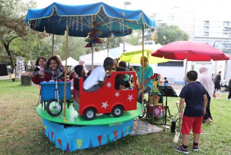 Jeux en bois, manège à pédales, stand de maquillage... l'ambiance était aussi particulièrement à la fête pour les enfants avant un grand apéritif partagé à La Butte pour clôturer l'après-midi.