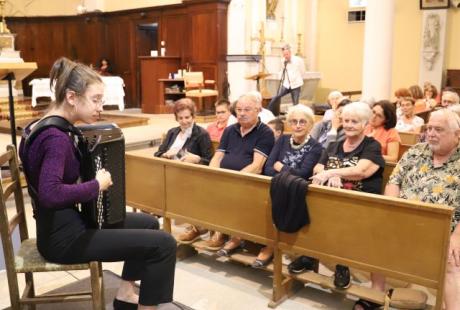L'Association pour un orgue à Echirolles (APOE) proposait de jolis concerts d'orgue, d'accordéon et de chants sacrés à l'église Saint-Jacques.