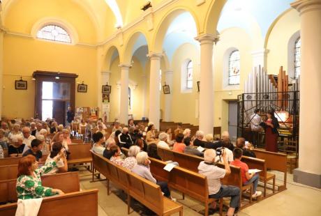 L'Association pour un orgue à Echirolles (APOE) proposait de jolis concerts d'orgue, d'accordéon et de chants sacrés à l'église Saint-Jacques.