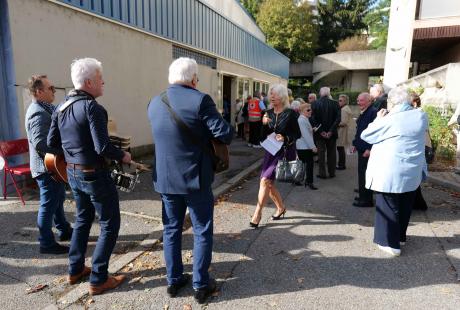 Les Rock's Mitaines accueillaient les invités.