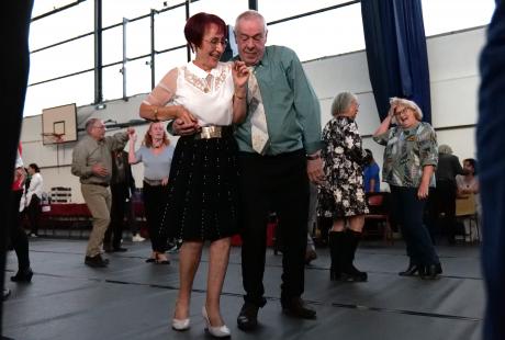 Quelques danseurs profitaient de l'occasion pour s'amuser.