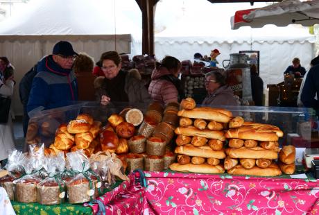 Un des stands gourmands du marché, la boulangerie !