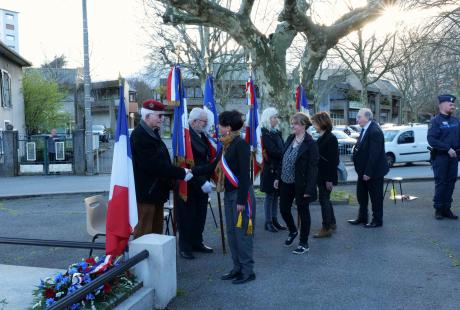 Le salut aux drapeaux concluait la cérémonie.