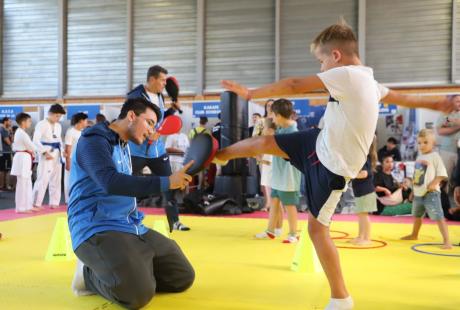 Cirque, danse, sports de combat, échecs... Les démonstrations se sont enchainées tout au long de la journée pour permettre aux visiteurs, petits ou grands, de trouver leur pratique pour l'année !
