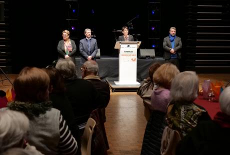 Amandine Demore s'adressait aux seniors lors des voeux à La Rampe.