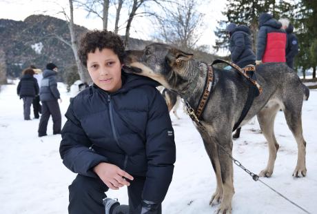 L'activité chien de traineau a plu aux jeunes.