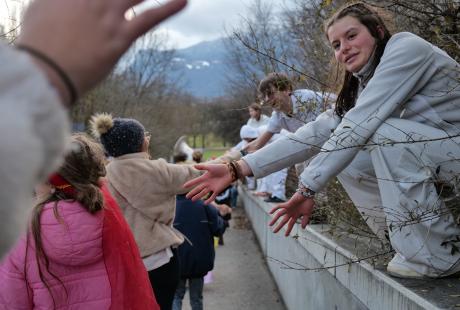 Le carnaval'anche a réuni des centaines de personnes pour une après-midi placée sous le signe de l'hiver et de la bonne humeur.