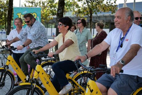 Grâce au défi vélo, 2 000€ ont été recoltés pour l'association Locomotive.