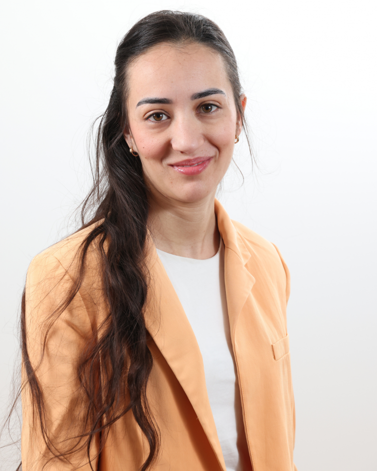 Inès LEUCI