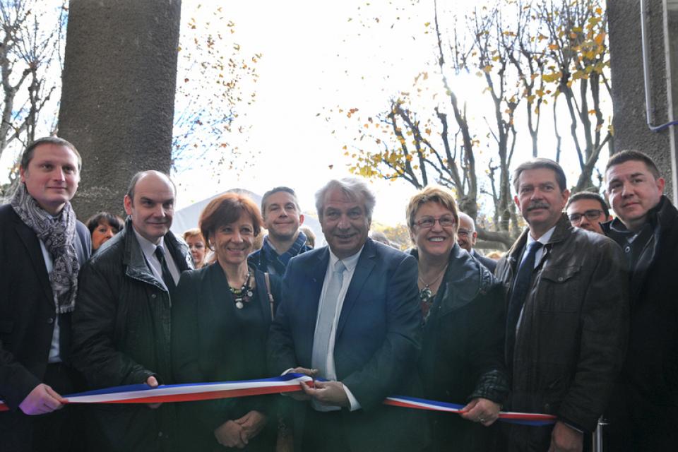 Le Centre du graphisme au coeur de la ville et de ses habitants Le Centre du graphisme au coeur de la ville et de ses habitants