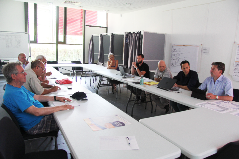 Comité consultatif sur les déplacements Le comité consultatif sur les déplacements en réunion
