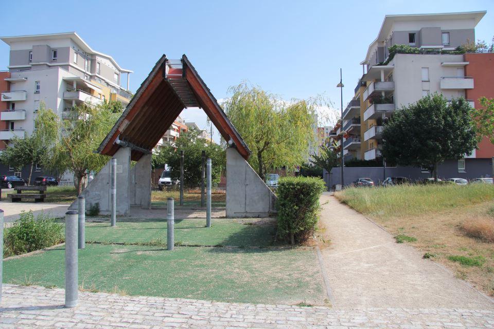 Emplacement du nouveau jeu au square Champ-de-la-Rousse