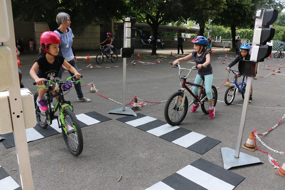 Action sécurité routière école Vaillant-Couturier