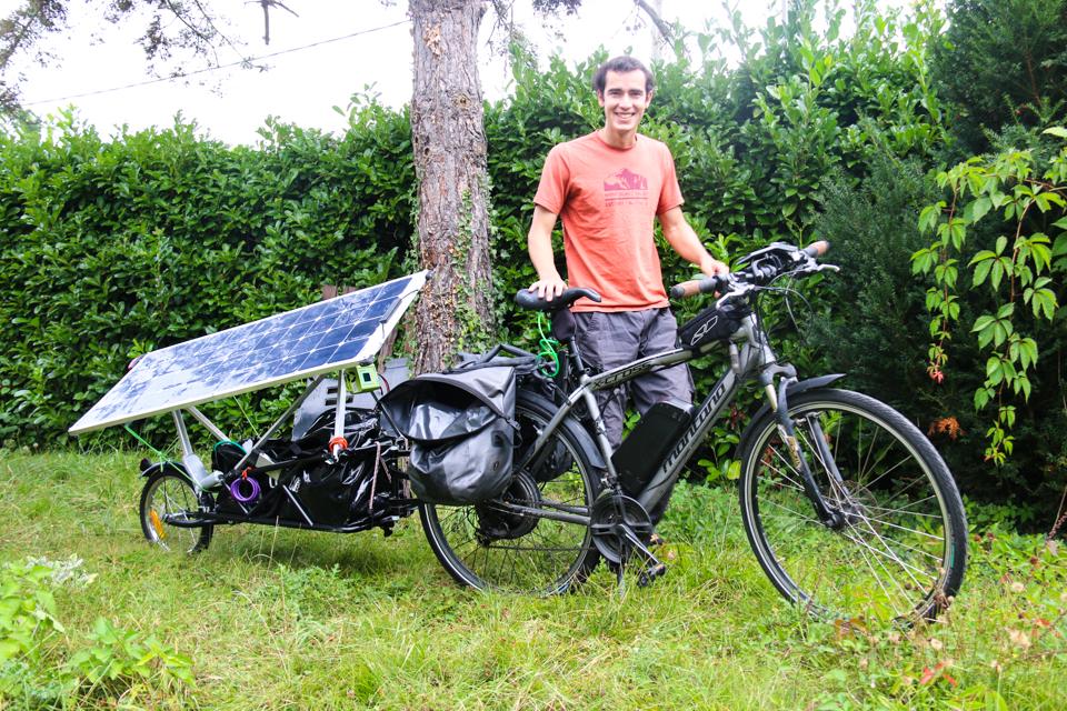 Tao Lé et son vélo solaire
