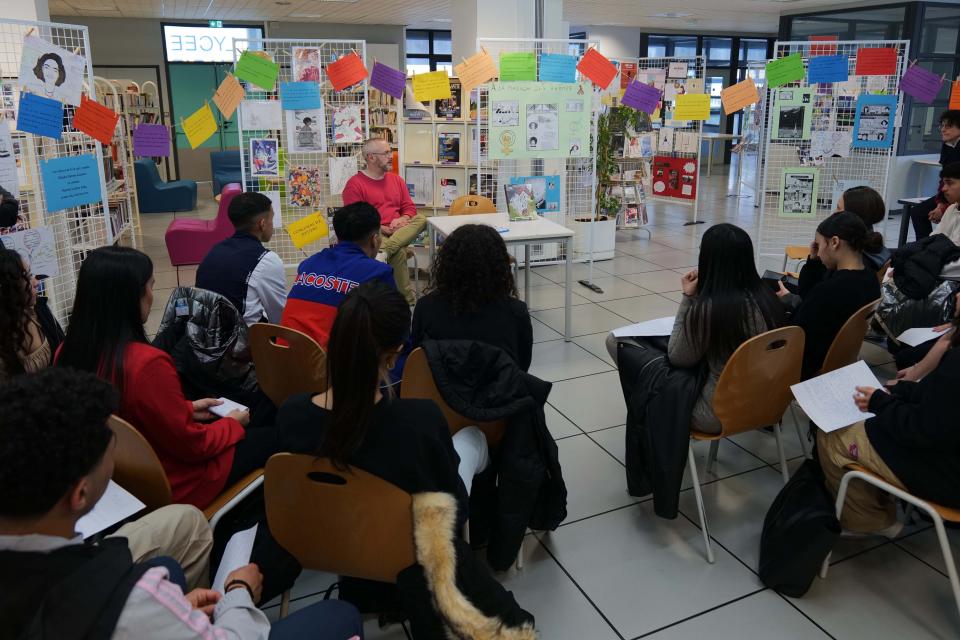 Nicolas Wild est venu discuter de sa BD au lycée Marie-Curie.