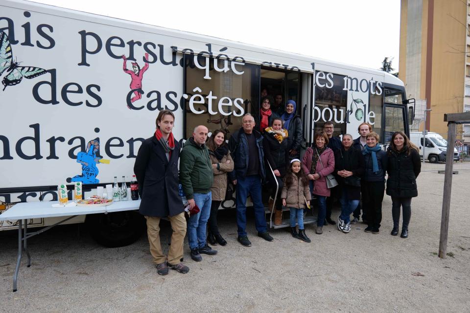 Le Bouquinbus est de retour à La Luire, après 4 ans d'absence.