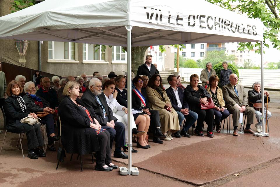 Municipalité et associations ont rendu hommage au CNR.