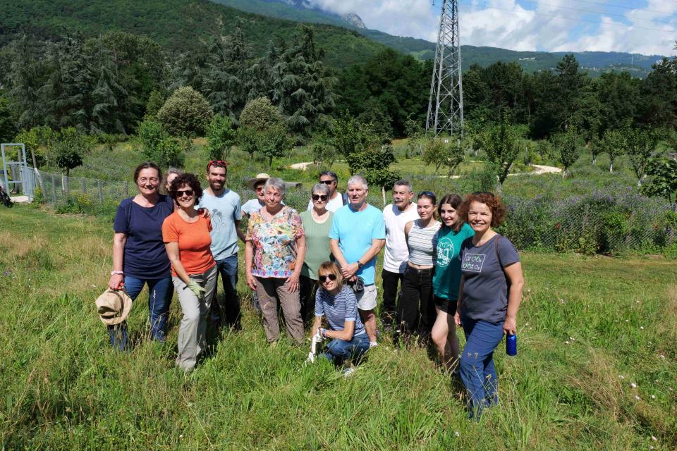 Le dernier atelier de l'année animé par Pascal Aspe a réuni les habituels jardiniers en herbe.