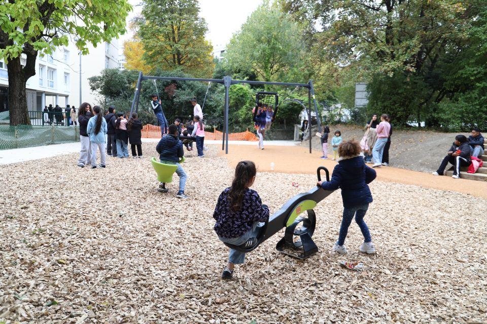 Essarts-Surieux : Place aux jeux