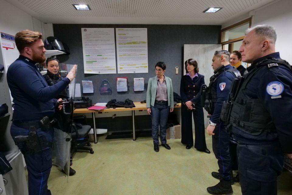 Visite de la Préfète