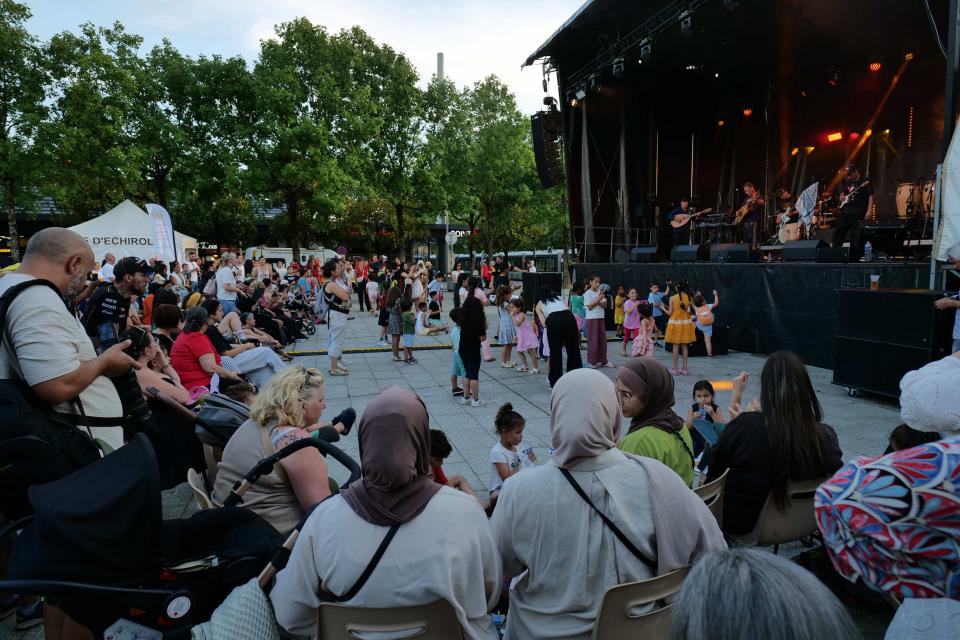 Le groupe Gnawa Diffusion assurait un concert aux rythmes nord africains.